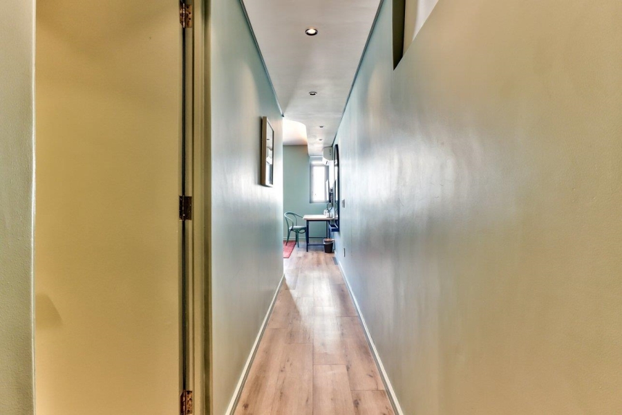 1 Bedroom Property for Sale in Green Point Western Cape